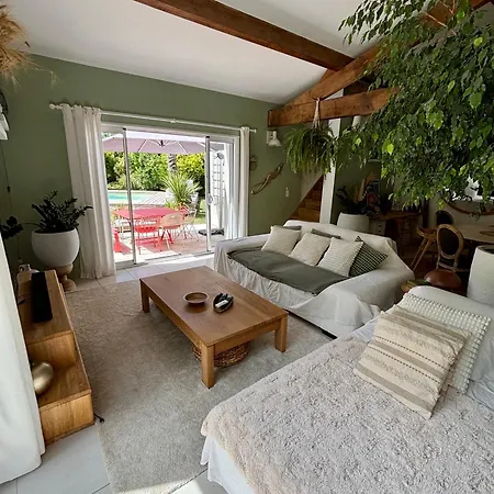 Avec Piscine Proche De Royan *